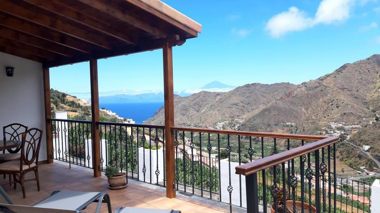 Casa La Sabina Roja 1 - Casa Con Impresionantes Vistas Sobre Hermigua Y El Mar Exterior photo
